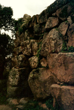 nuraghe majori